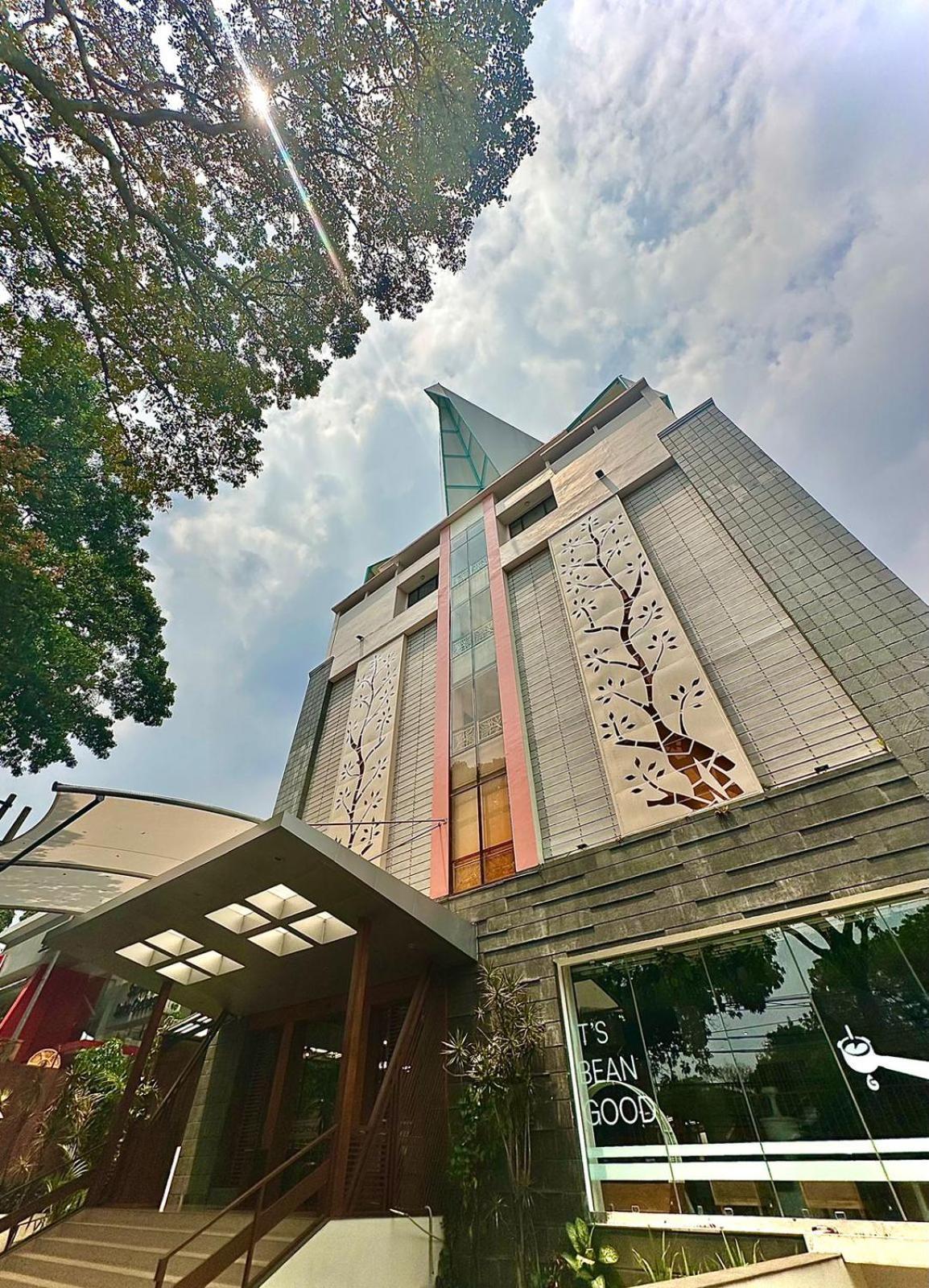 Hemangini Hotel Bandung Exterior photo